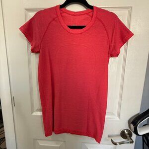 Swiftly Tech Short-Sleeve Shirt - size 8